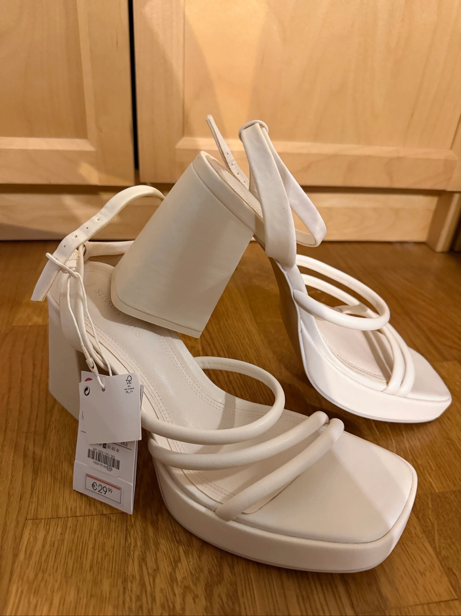 Talon d'été beige clair Stradivarius – photo 2